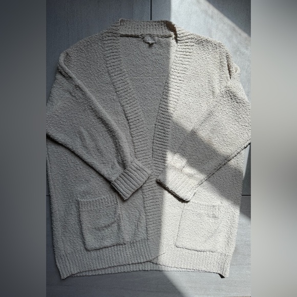 Cream cardigan with pockets - Picture 5 of 11